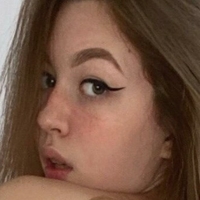 Laura Salvia Çıplak