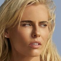 Lauren Wasser Çıplak