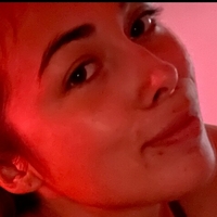 Laurie Blue Çıplak