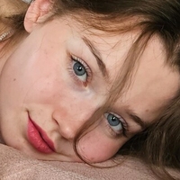 Laury Stomr Çıplak