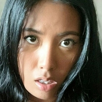 Layla Tai Çıplak