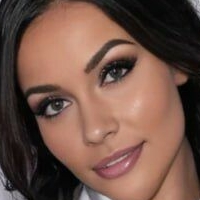 Layla Walker Çıplak