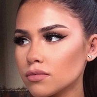 Leah Halton Çıplak