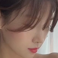 Lee Hae In Çıplak