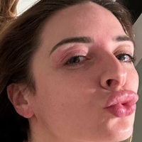 Leenda Lucia Çıplak