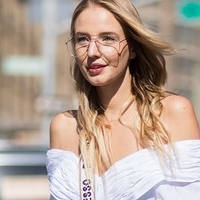 Leonie Hanne Çıplak
