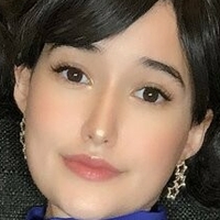 Lia Waifu Çıplak