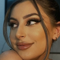 Liaqnb Çıplak