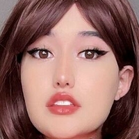 Lil Waifu Lia Çıplak