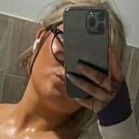 Lilly Alcorn Çıplak