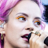 Lily Allen Çıplak