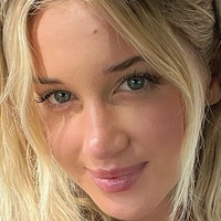 Lily Bowman Çıplak