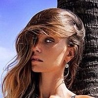 Lily Ermak Çıplak