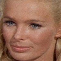 Linda Evans Çıplak