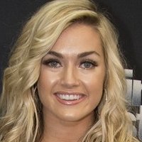 Lindsay Arnold Çıplak