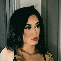 Lindsay Laurent Çıplak