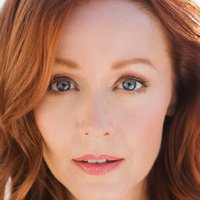 Lindy Booth Çıplak