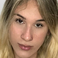 Lindy Velame Çıplak