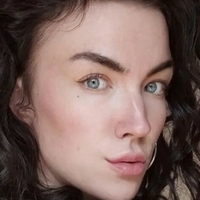 Lisbeth Mueller Çıplak