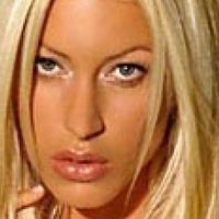 Liza Hartling Çıplak