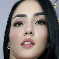 Lizzy Shy Çıplak