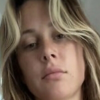 Logan Reese Çıplak