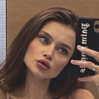 Lola Dikova Çıplak