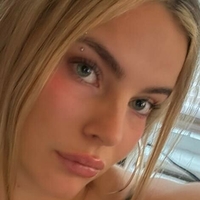 Lola Dubrul Çıplak