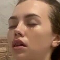 Lolisa Toneva Çıplak