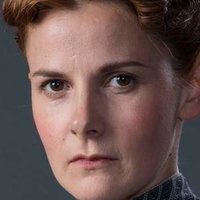 Louise Brealey Çıplak