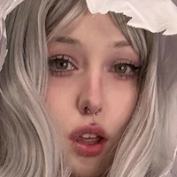 Lowkey Dead Inside Çıplak