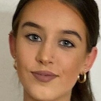 Lucy McCullough Çıplak