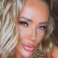 Lucy Zara Çıplak