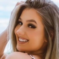 Luiza Schmitt Çıplak