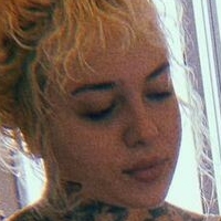 Lulu Avalloni Çıplak