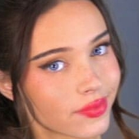 Lydia Coxson Çıplak