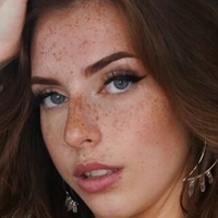 Lynn Goddess Çıplak