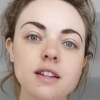 Madeleine Byrne Çıplak