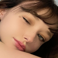 Madiwaifu Çıplak