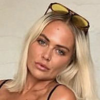 Magee_elle Çıplak