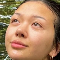 Mai Pham Çıplak