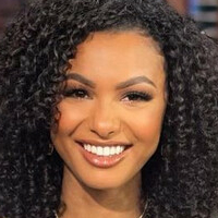 Malika Andrews Çıplak