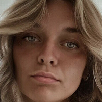 Malin Sunde Çıplak