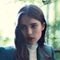 Margaret Qualley Çıplak