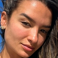 Mari Araripe Çıplak