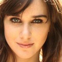 Maria Abadi Çıplak