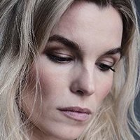 Marie Bach Hansen Çıplak