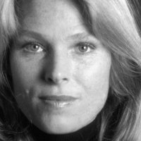 Mariette Hartley Çıplak