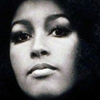 Marsha A. Hunt Çıplak