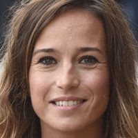 Marta Etura Çıplak